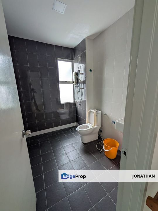 PARTIALLY FURNISH DOUBLE STORY HOUSE TAMAN BUKIT KEPAYANG FOR RENT, Negeri Sembilan, Seremban