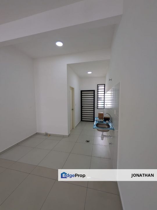 EKA HEIGHT SENDAYAN DOUBLE STORY HOUSE RENTAL, Negeri Sembilan, Seremban