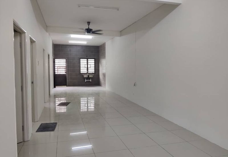 TAMAN BAYU INDERA, LUKUT