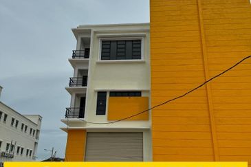 Freehold 4 Stry Factory Warehouse Juru 11,981sft Established Location