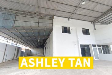 NEW REFURBISH Semi-D Factory Warehouse IKS Valdor Sg Bakap 2-adjoining
