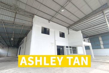 NEW REFURBISH Semi-D Factory Warehouse IKS Valdor Sg Bakap 2-adjoining