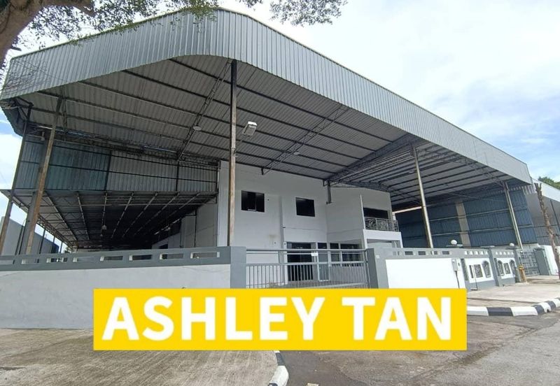 NEW REFURBISH Semi-D Factory Warehouse IKS Valdor Sg Bakap 2-adjoining