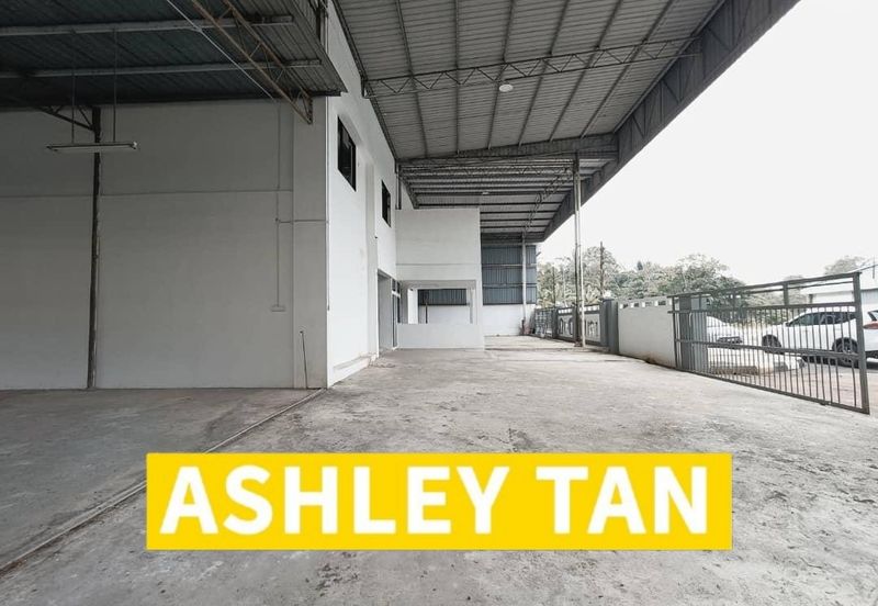 NEW REFURBISH Semi-D Factory Warehouse IKS Valdor Sg Bakap 2-adjoining