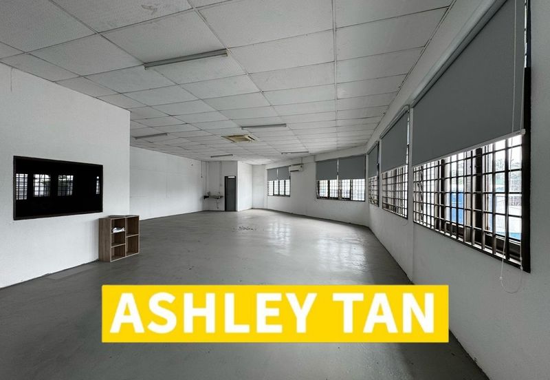 Strategic Location 1.5 Storey Terrace Factory Warehouse Valdor 7000sft