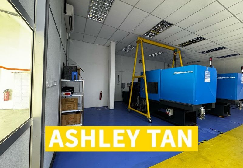 Strategic Location 1.5 Storey Terrace Factory Warehouse Valdor 7000sft