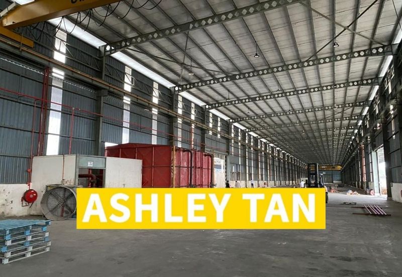 Long Shape Detached Factory Valdor 65,804sft With Overhead Crane 5 ton