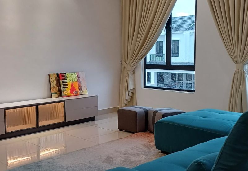 Good Reno Furnish Cohome Eco Horizon Cheap Price 2 Carpark Nice Owner