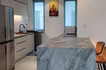 Good Reno Furnish Cohome Eco Horizon Cheap Price 2 Carpark Nice Owner