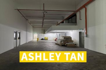 Multipurpose Three Storey Detached Factory Perai with 6nos Loading Bay