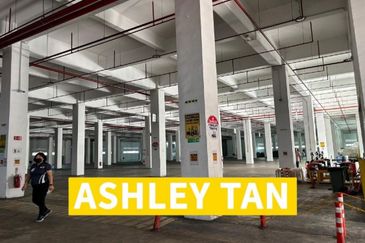 Multipurpose Three Storey Detached Factory Perai with 6nos Loading Bay