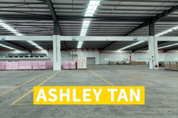 Multipurpose Three Storey Detached Factory Perai with 6nos Loading Bay