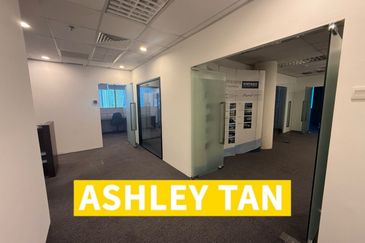 HIGH FLOOR Office Wisma Leader Georgetown 1891sft Partial Seaview