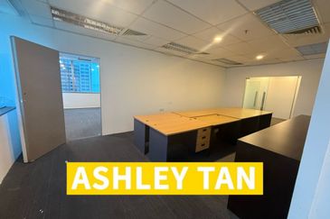 HIGH FLOOR Office Wisma Leader Georgetown 1891sft Partial Seaview