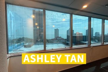 HIGH FLOOR Office Wisma Leader Georgetown 1891sft Partial Seaview