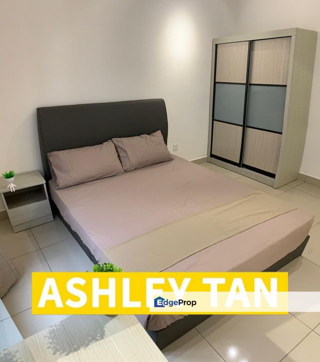 Townhouse Batu Kawan 1000sft Full Reno Furnish 2cp Move-in Condition, Penang, Batu Kawan