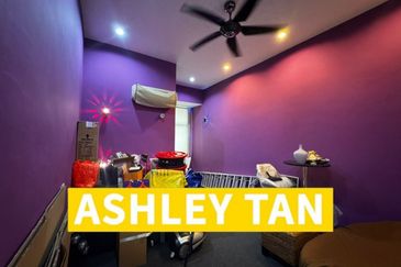 Freehold 3sty Terrace House Bayan Lepas Got Solar Heat support 2,838sf