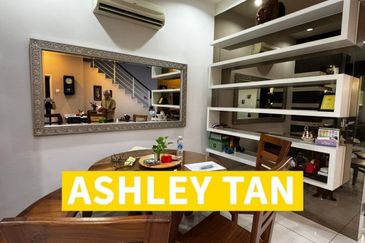 Freehold 3sty Terrace House Bayan Lepas Got Solar Heat support 2,838sf