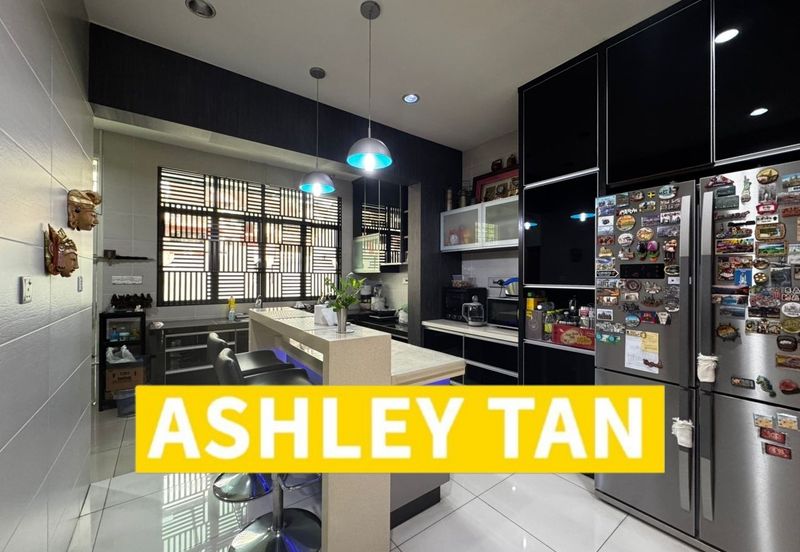 Freehold 3sty Terrace House Bayan Lepas Got Solar Heat support 2,838sf