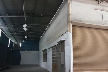 Strategic Place 1.5sty Semi-D Factory Perai 9536sf Original Condition