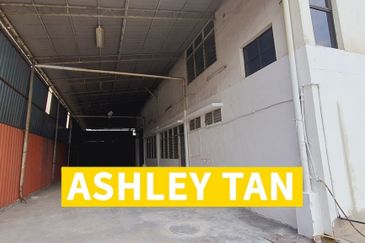 Strategic Place 1.5sty Semi-D Factory Perai 9536sf Original Condition