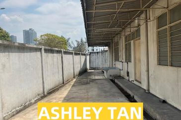 Extended Semi-D Light Industry Perai 8,048sft Corner Unit Value Deal