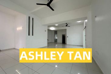 Taman Lagenda Emerald, Teluk Kumbar