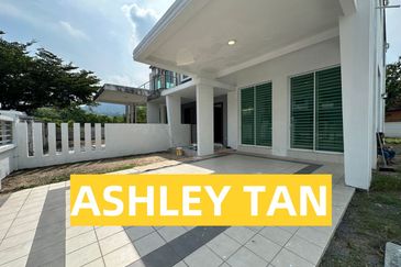 Taman Lagenda Emerald, Teluk Kumbar