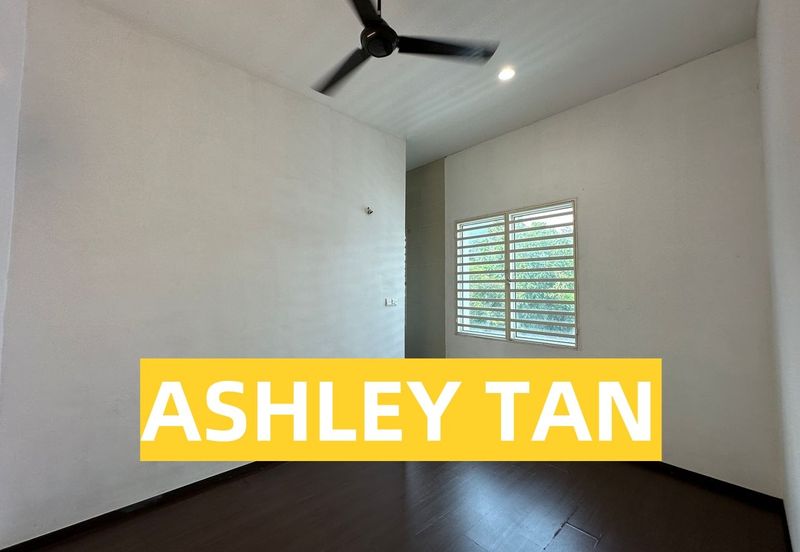 Taman Lagenda Emerald, Teluk Kumbar