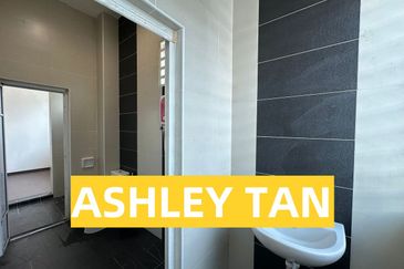 Taman Lagenda Emerald, Teluk Kumbar