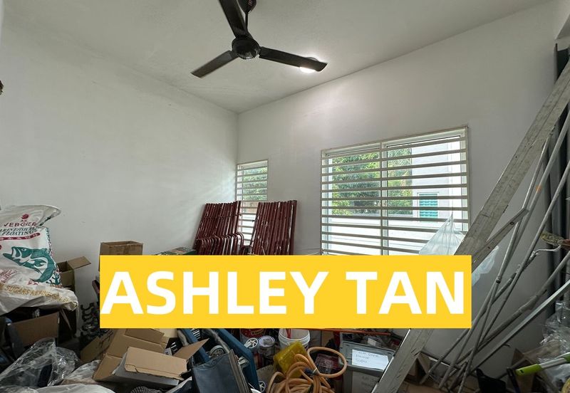 Taman Lagenda Emerald, Teluk Kumbar