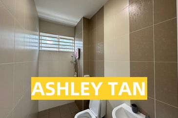 Taman Lagenda Emerald, Teluk Kumbar