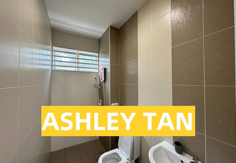 Taman Lagenda Emerald, Teluk Kumbar