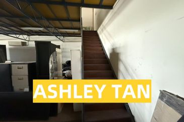 HIGH EXPOSURE Mainroad Warehouse + 2-Sty Office Jawi BIG ACCESS GATE!