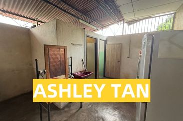 HIGH EXPOSURE Mainroad Warehouse + 2-Sty Office Jawi BIG ACCESS GATE!