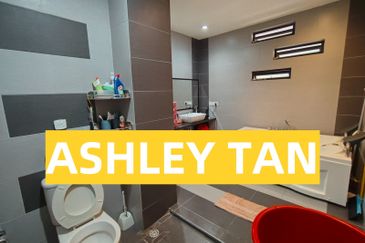 EXCLUSIVE! Renovated 2-Sty Bungalow Taman Juru Height BM MOVE-IN-READY