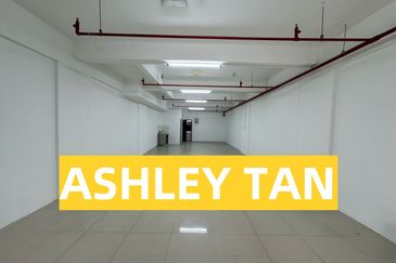 HIGH EXPOSURE & CONVENIENT Bandar Sunway Seberang Jaya Shop REFURBISH