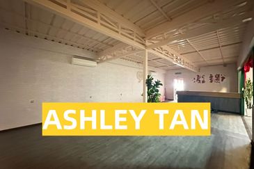 PRIME EXPOSURE! 2-Storey Bungalow Shop Georgetown NEAR Komtar Hospital