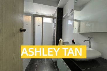 Arasia Perdana (The Clovers)