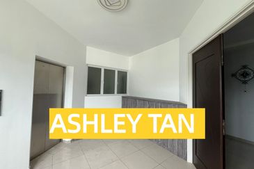 Arasia Perdana (The Clovers)