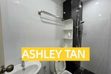 Arasia Perdana (The Clovers)