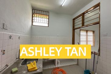 RARE! Refurbished Single Storey House Bayan Baru Workers Welcome!