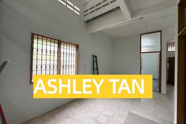 RARE! Refurbished Single Storey House Bayan Baru Workers Welcome!