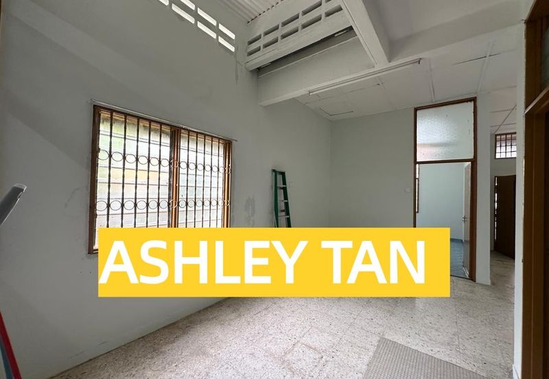 RARE! Refurbished Single Storey House Bayan Baru Workers Welcome!