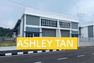 HOT DEAL! 2-Sty 9000sf Semi-D Factory Kulim 300A Power Supply Strategy