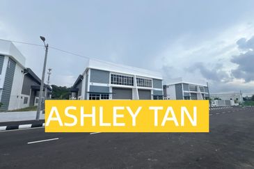 HOT DEAL! 2-Sty 9000sf Semi-D Factory Kulim 300A Power Supply Strategy