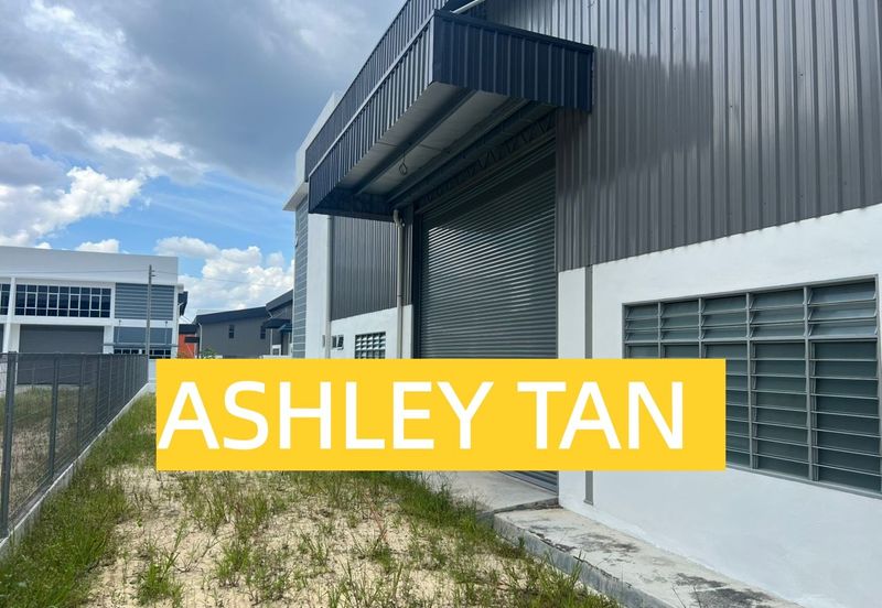 SPACIOUS Adjoining 2-Sty Semi-D Factory Kulim 300A Prime Industry Spot