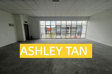 SPACIOUS Adjoining 2-Sty Semi-D Factory Kulim 300A Prime Industry Spot