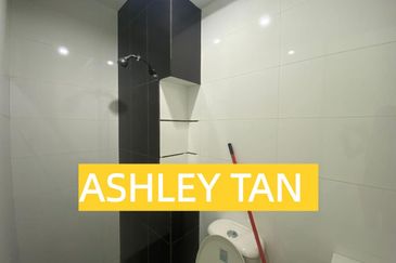 Arasia Perdana (The Clovers)