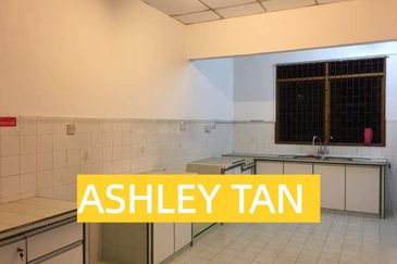 FREEHOLD 2-Sty Terrace House Batu Uban 2047sft NEAR USM INTI Queensbay